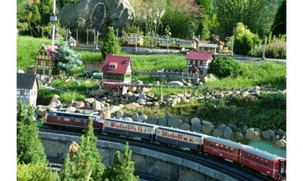 Eisenbahnwelten im Kurort Rathen – Gastfahrzeug-Einsatz am 20.10.2024