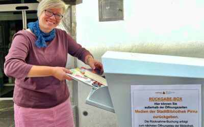 StadtBibliothek Pirna – Rückgabe-Box zum Tag der Bibliotheken