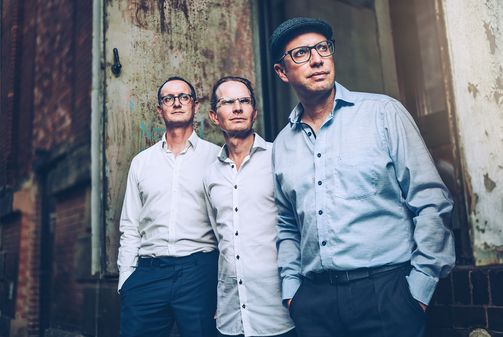Bloß nicht schüchtern: The Shy Boys am Sonntag beim letzten Terrassenkonzert der Sommersaison im Jagdschloss Graupa