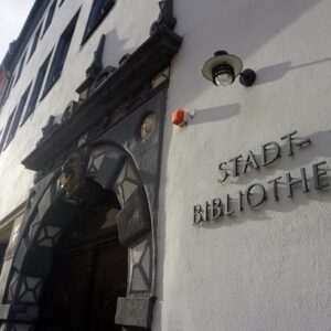 StadtBibliothek-Pirna-Portal-horizontal-(C)-KTP-11